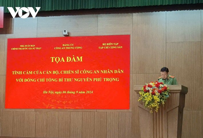 Thứ trưởng Bộ Công an Trung tướng Lê Quốc Hùng phát biểu tổng kết Tọa đàm. Tình cảm của cán bộ, chiến sĩ Công an nhân dân với đồng chí Tổng Bí thư Nguyễn Phú Trọng -0