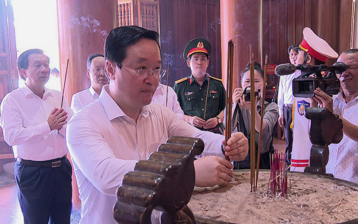 Phó Bí thư Tỉnh ủy, Chủ tịch UBND tỉnh Nghệ An - Nguyễn Đức Trung dâng hương tưởng niệm Chủ tịch Hồ Chí Minh Nghệ An: Tổ chức lễ giỗ Chủ tịch Hồ Chí Minh lần thứ 55 -0
