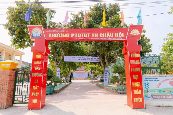 Trường PTDTBT Tiểu học Châu Hội trong Lễ tổng kết dự án Trường học hạnh phúc. Ảnh: TH Chung tay xây dựng