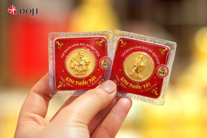 Một lựa chọn khác cho khách hàng đối với dòng sản phẩm vàng ép vỉ 999.9 là Đồng vàng Thần Tài Thịnh Vượng, Thần Tài Đại Phất. Một lựa chọn khác cho khách hàng đối với dòng sản phẩm vàng ép vỉ 999.9 là Đồng vàng Thần Tài Thịnh Vượng, Thần Tài Đại Phất.