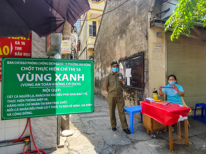 Hà Nội sẽ tiếp tục củng cố các “pháo đài” chống dịch tại từng phường, xã, thị trấn Hà Nội sẽ tiếp tục củng cố các “pháo đài” chống dịch tại từng phường, xã, thị trấn