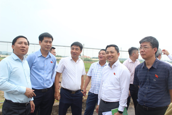Đoàn giám sát khảo sát nhà ở xã hội tại Khu đô thị mới Thanh Lâm - Đại Thịnh 2 tại huyện Mê Linh, Hà Nội Khảo sát dự án, làm việc tại huyện Mê Linh về quản lý thị trường bất động sản và phát triển nhà ở xã hội -0