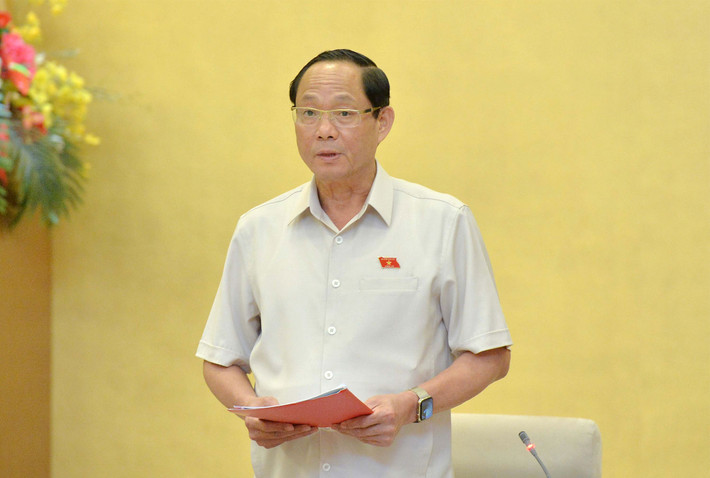 Phó Chủ tịch Quốc hội, Thượng tướng Trần Quang Phương điều hành phiên họp. Ảnh: Hồ Long Tạo bước đột phá trong áp dụng chính sách đặc thù, vượt trội với công nghiệp quốc phòng, an ninh -0