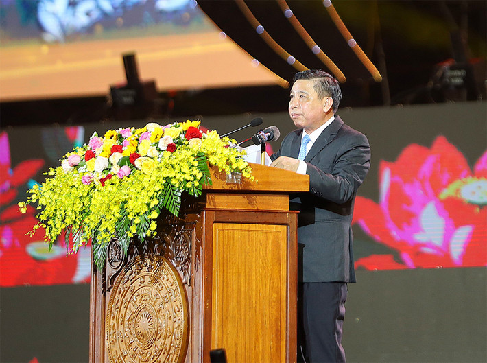 Chủ tịch nước Võ Văn Thưởng dự Lễ kỷ niệm 20 năm thành lập tỉnh Hậu Giang ảnh 4 Chủ tịch nước Võ Văn Thưởng dự Lễ kỷ niệm 20 năm thành lập tỉnh Hậu Giang -4