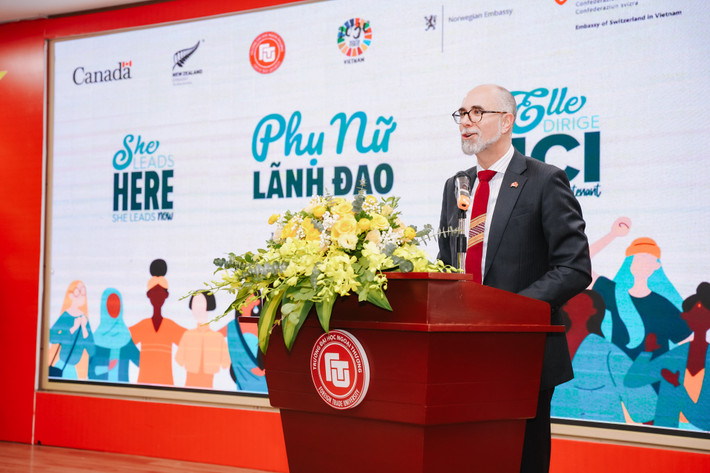 Ngài Shawn Steil - Đại sứ Canada tại Việt Nam Đầu tư vào nền giáo dục có thể giải quyết các thách thức về giới -0
