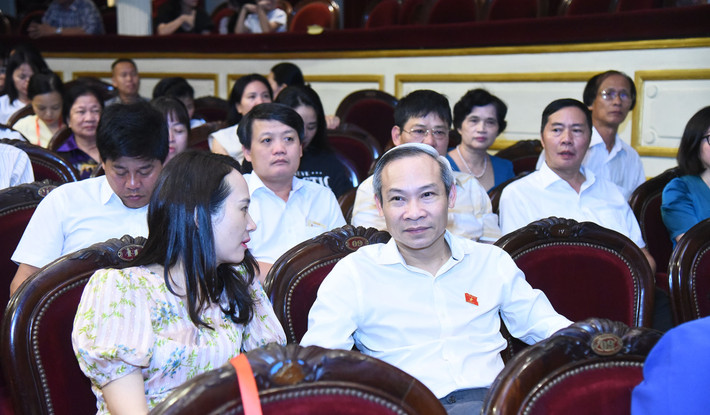 Các đại biểu dự Chương trình nghệ thuật đặc biệt “Nắng Ba Đình”. Ảnh: Quang Khánh Chủ tịch Quốc hội Trần Thanh Mẫn dự Chương trình nghệ thuật đặc biệt “Nắng Ba Đình” -0