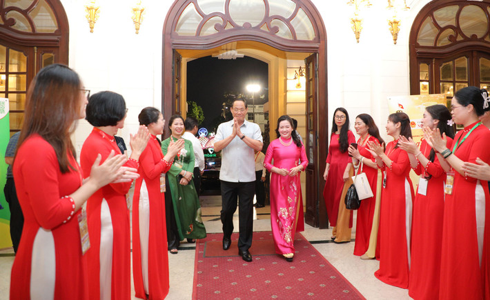 Phó Chủ tịch Quốc hội, Thượng tướng Trần Quang Phương tới dự Chương trình nghệ thuật đặc biệt “Nắng Ba Đình”. Ảnh: Khánh Duy Chủ tịch Quốc hội Trần Thanh Mẫn dự Chương trình nghệ thuật đặc biệt “Nắng Ba Đình” -0