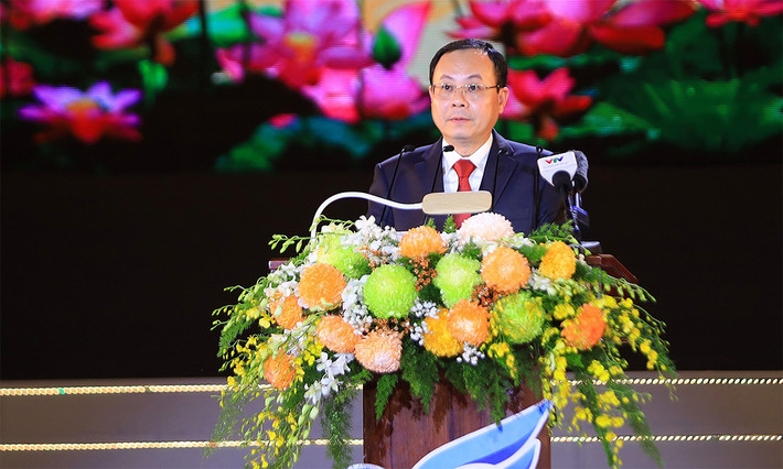 Chủ tịch nước Võ Văn Thưởng dự Lễ kỷ niệm 20 năm thành lập Thành phố Cần Thơ ảnh 7 Chủ tịch nước Võ Văn Thưởng dự Lễ kỷ niệm 20 năm thành lập Thành phố Cần Thơ -2