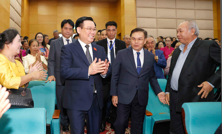 Chủ tịch Quốc hội Vương Đình Huệ: Dù thời cuộc đổi thay, tình cảm thủy chung, son sắt Việt - Lào mãi luôn không thay đổi ảnh 1 Chủ tịch Quốc hội Vương Đình Huệ: Dù thời cuộc đổi thay, tình cảm thủy chung, son sắt Việt - Lào mãi luôn không thay đổi -0