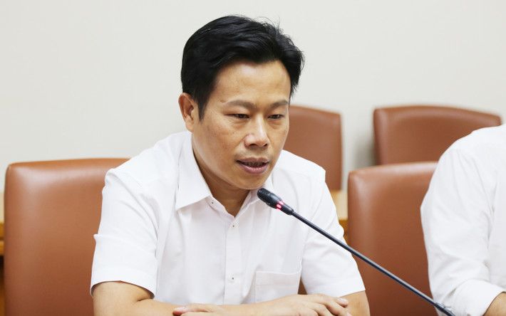 Giám đốc ĐHQG Hà Nội Lê Quân đề xuất, hai bên phối hợp tổ chức nghiên cứu, phát triển và ứng dụng công nghệ trên cơ sở nhu cầu của VNPT và thế mạnh của ĐHQG Hà Nội Giám đốc ĐHQG Hà Nội Lê Quân đề xuất, hai bên phối hợp tổ chức nghiên cứu, phát triển và ứng dụng công nghệ trên cơ sở nhu cầu của VNPT và thế mạnh của ĐHQG Hà Nội