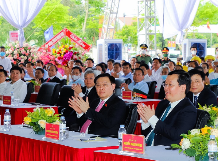 Chủ tịch Quốc hội Vương Đình Huệ dự buổi lễ Ảnh: Thành Duy Chủ tịch Quốc hội Vương Đình Huệ dự buổi lễ Ảnh: Thành Duy
