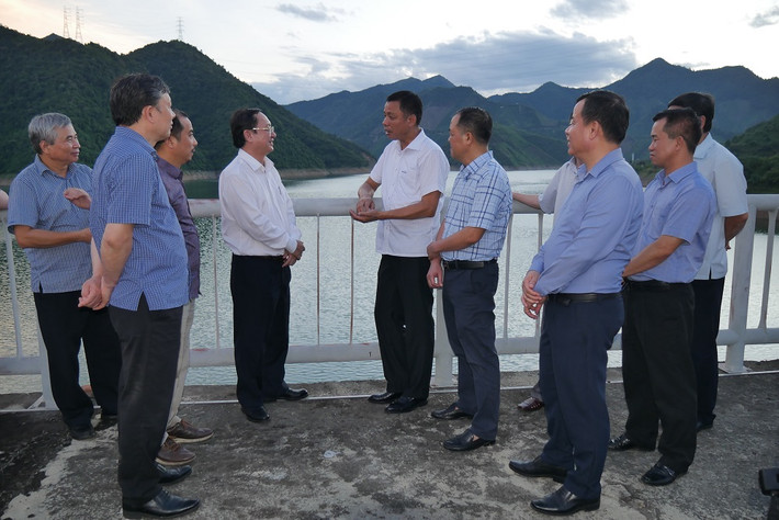 Bộ trưởng Bộ Khoa học và Công nghệ Huỳnh Thành Đạt cùng Đoàn công tác thăm Nhà máy thủy điện Sơn La Hệ thống thủy điện trên bậc thang sông Đà sẵn sàng vận hành mùa lũ năm 2022 -0