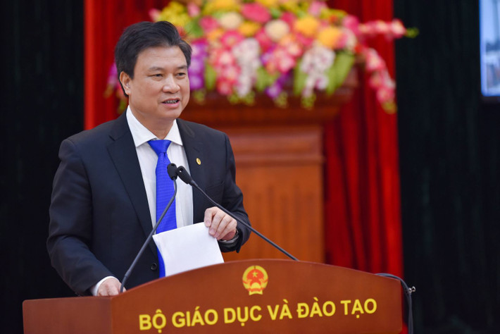 Thứ trưởng Bộ Giáo dục và Đào tạo Nguyễn Hữu Độ báo cáo tóm tắt công tác triển khai Quyết định số 959/QĐ-TTg của Thủ tướng Chính phủ. Thứ trưởng Bộ Giáo dục và Đào tạo Nguyễn Hữu Độ báo cáo tóm tắt công tác triển khai Quyết định số 959/QĐ-TTg của Thủ tướng Chính phủ.