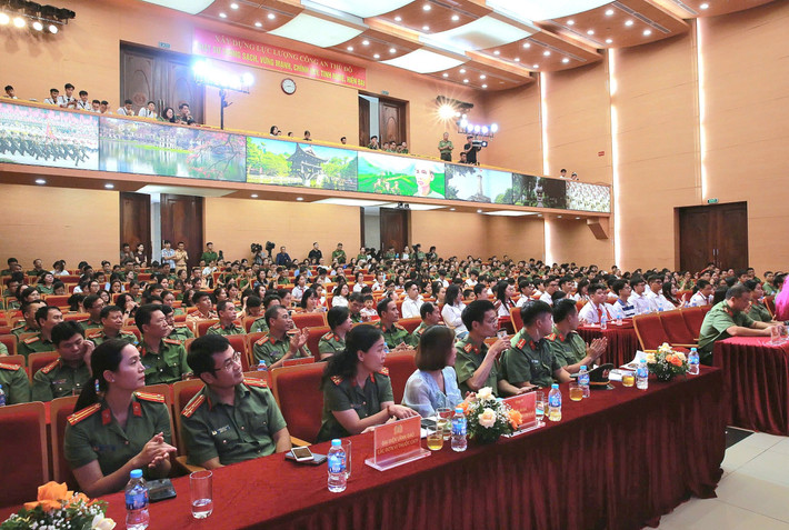 Toàn cảnh buổi Lễ tuyên dương. Toàn cảnh buổi Lễ tuyên dương.
