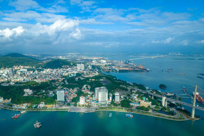 Sáng mãi tinh thần cách mạng Vùng mỏ ảnh 2 Ảnh 2 - Quảng Ninh hôm nay đã khoác lên mình diện mạo giàu đẹp, văn minh, hiện đại - Ảnh: Ngô Trần Hải An