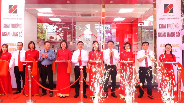 Agribank chuyển đổi số lấy khách hàng làm trọng tâm ảnh 3 Agribank chuyển đổi số lấy khách hàng làm trọng tâm