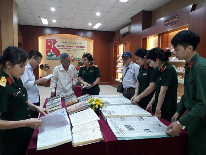 Thư viện Quân đội có nhiều cách làm mới trong giới thiệu sách Thư viện Quân đội có nhiều cách làm mới trong giới thiệu sách