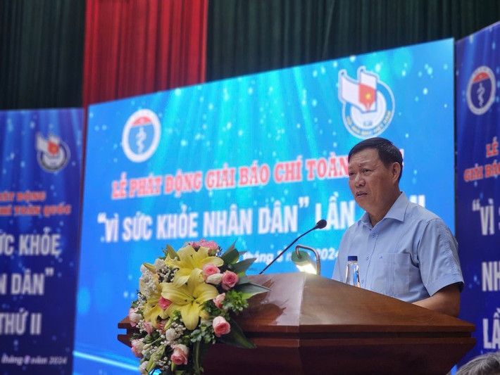 Thứ trưởng Bộ Y tế Đỗ Xuân Tuyên phát biểu khai mạc lễ phát động. Ảnh: HY Bộ Y tế phát động Giải Báo chí toàn quốc “Vì sức khỏe nhân dân’ -0