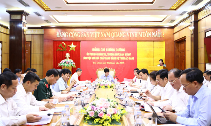 Toàn cảnh buổi làm việc. Ảnh: ITN Thường trực Ban Bí thư làm việc với Ban Chấp hành Đảng bộ tỉnh Bắc Giang -0