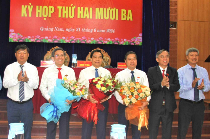 HĐND tỉnh Quảng Nam bầu Chủ tịch và hai Phó Chủ tịch UBND tỉnh nhiệm kỳ 2021-2026 Quảng Nam có hai tân Phó Chủ tịch UBND tỉnh -0