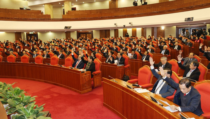 Các đại biểu biểu quyết thông qua chương trình Hội nghị Ảnh: Trí Dũng Các đại biểu biểu quyết thông qua chương trình Hội nghị Ảnh: Trí Dũng