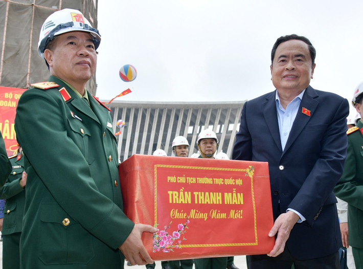 Phó Chủ tịch Thường trực Quốc hội Trần Thanh Mẫn dự Lễ phát động Tết trồng cây năm 2024 ảnh 10 Phó Chủ tịch Thường trực Quốc hội Trần Thanh Mẫn dự Lễ phát động Tết trồng cây năm 2024 -0