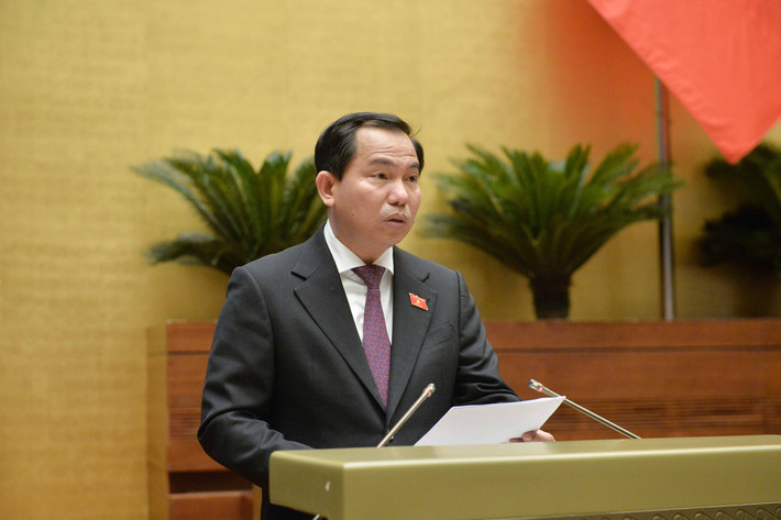 Chủ nhiệm Ủy ban Tài chính - Ngân sách Lê Quang Mạnh trình bày báo cáo thẩm tra. Ảnh: Hồ Long Thực hiện nghiêm kỷ luật, kỷ cương tài chính -0