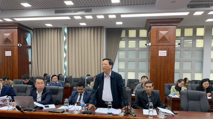 Đại biểu phát biểu ý kiến tại Hội nghị lấy ý kiến tham gia vào Dự thảo Luật Đất đai (sửa đổi ) do UBND tỉnh Hải Dương tổ chức Đại biểu phát biểu ý kiến tại Hội nghị lấy ý kiến tham gia vào Dự thảo Luật Đất đai (sửa đổi ) do UBND tỉnh Hải Dương tổ chức
