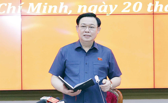 Chủ tịch Quốc hội Vương Đình Huệ phát biểu tại buổi làm việc với Ban Thường vụ Thành uỷ Thành phố Hồ Chí Minh Ảnh: Doãn Tấn Chủ tịch Quốc hội Vương Đình Huệ phát biểu tại buổi làm việc với Ban Thường vụ Thành uỷ Thành phố Hồ Chí Minh Ảnh: Doãn Tấn