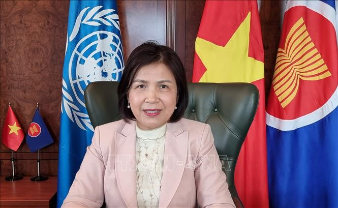 Đại sứ Lê Thị Tuyết Mai Đại sứ Lê Thị Tuyết Mai