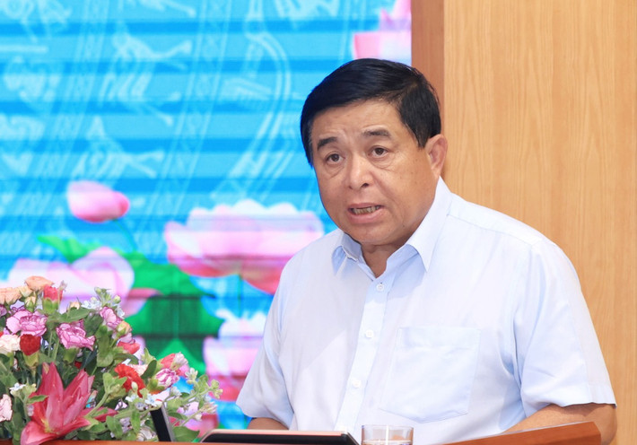 Bộ trưởng Bộ Kế hoạch và Đầu tư Nguyễn Chí Dũng phát biểu tại hội nghị Thúc đẩy mạnh ngành công nghiệp bán dẫn, trí tuệ nhân tạo -0