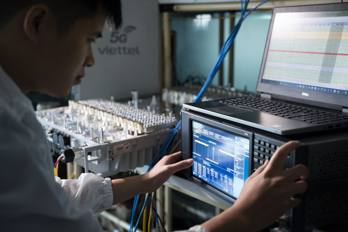 Hệ sinh thái 5G đánh dấu bước tiến đột phá trong ngành công nghiệp bán dẫn của Việt Nam. Ảnh: VT Viettel tăng trưởng ấn tượng, đặt mục tiêu cao năm 2024 -0