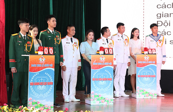 Đoàn Nghi lễ Quân đội tổ chức Hội thi tuyên truyền hưởng ứng Ngày Pháp luật Việt Nam. Nguồn: Bộ Quốc phòng Đoàn Nghi lễ Quân đội tổ chức Hội thi tuyên truyền hưởng ứng Ngày Pháp luật Việt Nam. Nguồn: Bộ Quốc phòng
