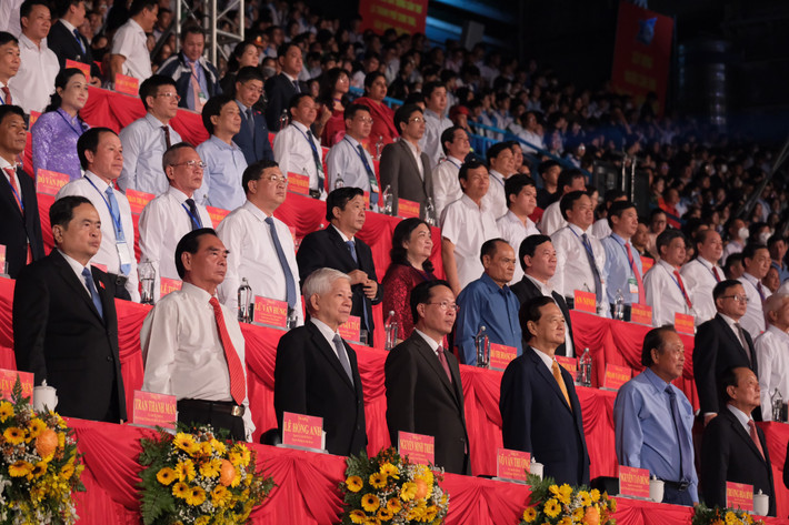 Chủ tịch nước Võ Văn Thưởng dự Lễ kỷ niệm 20 năm thành lập Thành phố Cần Thơ ảnh 1 Chủ tịch nước Võ Văn Thưởng dự Lễ kỷ niệm 20 năm thành lập Thành phố Cần Thơ