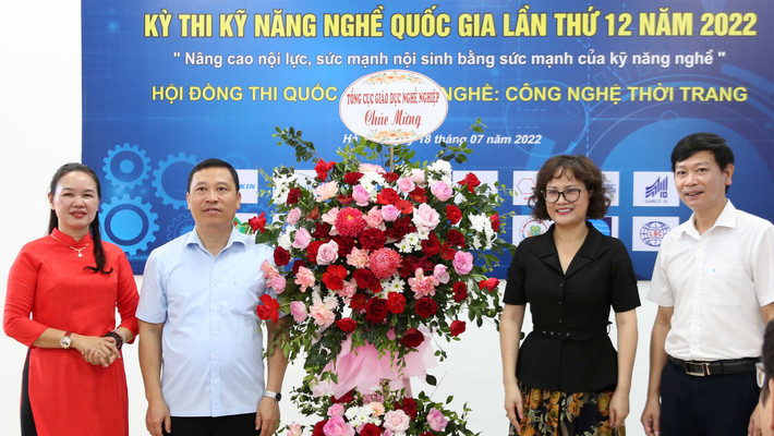 Khai mạc Kỳ thi Kỹ năng nghề quốc gia - nghề Công nghệ thời trang ảnh 1 Khai mạc Kỳ thi Kỹ năng nghề quốc gia - nghề Công nghệ thời trang