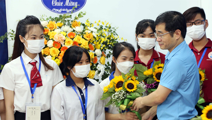 Khai mạc Kỳ thi Kỹ năng nghề quốc gia - nghề Công nghệ thời trang ảnh 8 Khai mạc Kỳ thi Kỹ năng nghề quốc gia - nghề Công nghệ thời trang