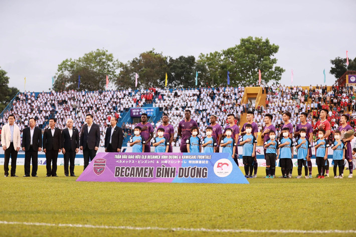 Trận giao hữu bóng đá giữa CLB Becamex Bình Dương và Kawasaki Frontale -0