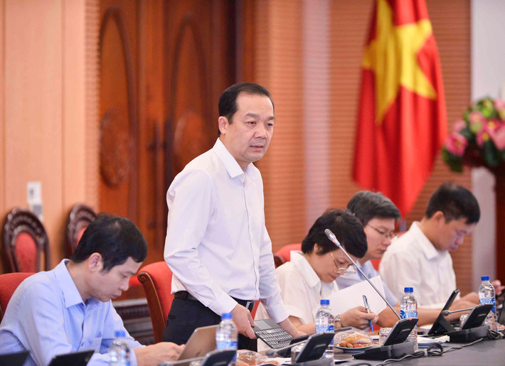 Đánh giá việc thực hiện Nghị quyết của Bộ Chính trị về công nghệ thông tin tại Văn phòng Quốc hội ảnh 2 Thứ trưởng Bộ Thông tin và Truyền thông Phạm Đức Long