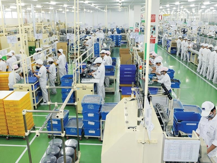 Tăng trưởng kinh tế của Hải Dương ước tăng 10% trong 6 tháng đầu năm 2024. Ảnh: haiduong.gov.vn Chủ tịch UBND tỉnh Hải Dương Triệu Thế Hùng:Hải Dương tăng trưởng kinh tế gắn với bảo đảm an sinh xã hội -0