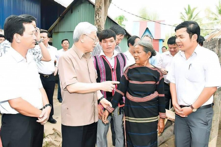 Tổng Bí thư Nguyễn Phú Trọng trong lần đến thăm bà con xã Ayun, huyện Chư Sê, tỉnh Gia Lai năm 2017 “ĐẤT NƯỚC TA CHƯA BAO GIỜ CÓ ĐƯỢC CƠ ĐỒ, TIỀM LỰC, VỊ THẾ VÀ UY TÍN QUỐC TẾ NHƯ NGÀY NAY” -0