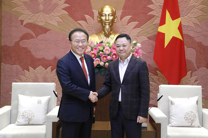 Phó Chủ nhiệm Ủy ban Kinh tế Nguyễn Ngọc Bảo tiếp đoàn nghị sĩ Quốc hội Hàn Quốc ảnh 1 Phó Chủ nhiệm Ủy ban Kinh tế Nguyễn Ngọc Bảo tiếp đoàn nghị sĩ Quốc hội Hàn Quốc -2