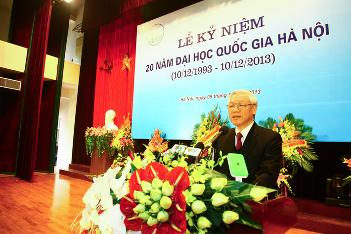Tổng Bí thư Nguyễn Phú Trọng phát biểu tại Lễ kỷ niệm 20 năm ngày Chính phủ ban hành Nghị định về Đại học Quốc gia Hà Nội ngày 10.12.1993 – 10.12.2013 (Hà Nội, ngày 09.12.2013. Ảnh: Bùi Tuấn) Những tình cảm đặc biệt của Tổng Bí thư Nguyễn Phú Trọng dành cho Đại học Quốc gia Hà Nội