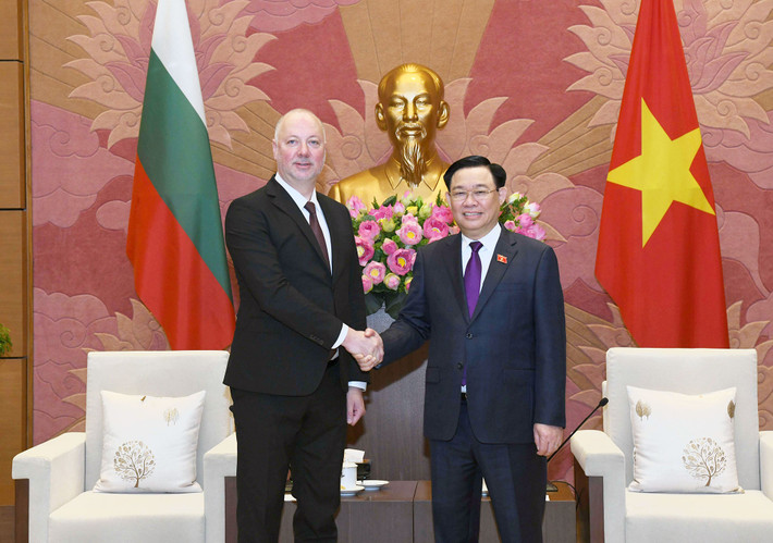 Chủ tịch Quốc hội Vương Đình Huệ chủ trì Lễ đón Chủ tịch Quốc hội Bulgaria thăm chính thức Việt Nam ảnh 7 Chủ tịch Quốc hội Vương Đình Huệ chủ trì Lễ đón Chủ tịch Quốc hội Bulgaria thăm chính thức Việt Nam -0