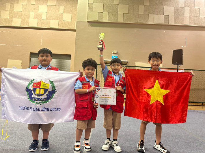 TP. Cần Thơ: Vinh danh học sinh đạt giải cao cuộc thi Global Robotics Games 2023 ảnh 3 Khen tặng học sinh vô địch cuộc thi Global Robotics Games 2023