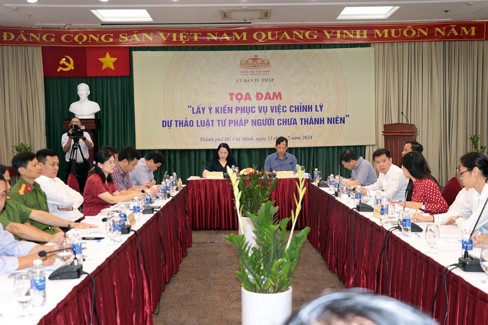 Tọa đàm Tọa đàm