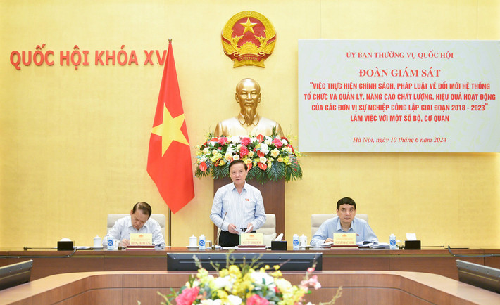 Phó Chủ tịch Quốc hội Nguyễn Khắc Định chủ trì làm việc với các bộ, cơ quan thuộc lĩnh vực xã hội, khoa học công nghệ về thực hiện pháp luật về đơn vị sự nghiệp công lập Phó Chủ tịch Quốc hội Nguyễn Khắc Định chủ trì làm việc với các bộ, cơ quan thuộc lĩnh vực xã hội, khoa học công nghệ về thực hiện pháp luật về đơn vị sự nghiệp công lập