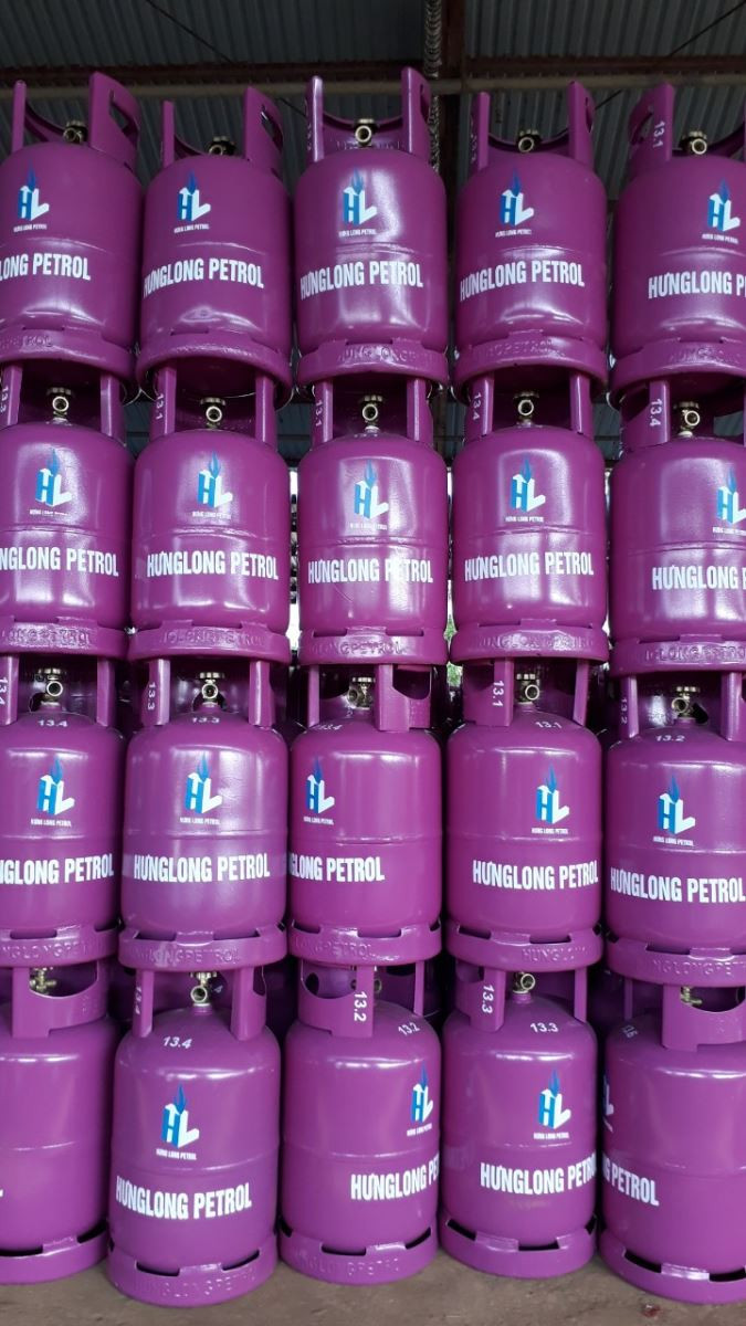 Các chai LPG của Công ty Hưng Long có màu sơn, chữ nổi..., rõ ràng Các chai LPG của Công ty Hưng Long có màu sơn, chữ nổi..., rõ ràng