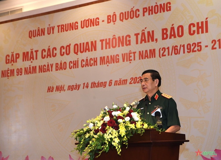 Bộ trưởng Bộ Quốc phòng, Đại tướng Phan Văn Giang phát biểu tại buổi gặp mặt Bộ Quốc phòng tổ chức gặp mặt các cơ quan thông tấn, báo chí -0