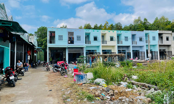 Hàng trăm căn nhà được xây dựng trái phép trên khu đất nông nghiệp ở phường Tân Phước Khánh, TP Tân Uyên Thanh tra Chính phủ kiến nghị Bình Dương thanh tra toàn diện việc phân lô bán nền trái phép