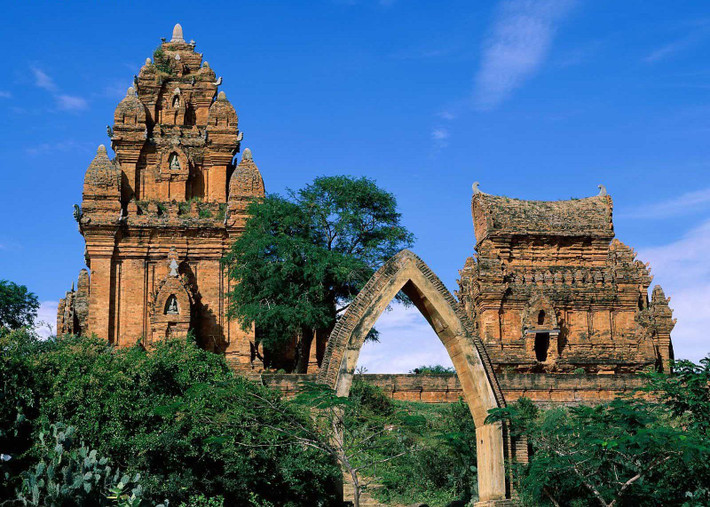 Cụm tháp Po Klong Garai Nguồn: www.thienviettour.vn Cụm tháp Po Klong Garai - Nguồn: www.thienviettour.vn